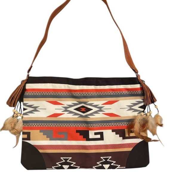 Tribal Patterned Shoulder Bag - Picture 2 of 4